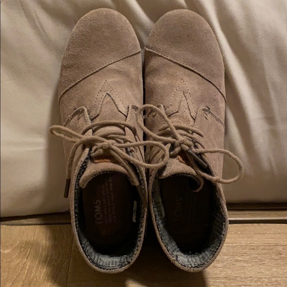 Toms Wedges